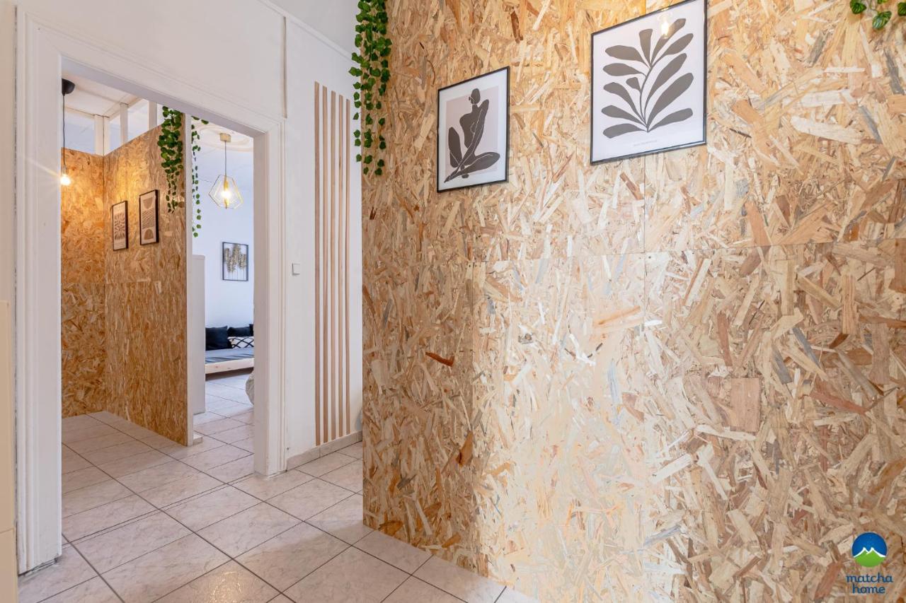 3 Appts - 3 A 7 Lits - Parfait 6 A 10 Pers - Max 26 Pers - 1 Immeuble - Convivialite, Rentabilite ------ English - 3 Apts - 3 To 7 Beds - Ideal For 6 To 10 Guests - Up To 26 - Same Building - Friendly, Flexible Hettange-Grande Exterior foto