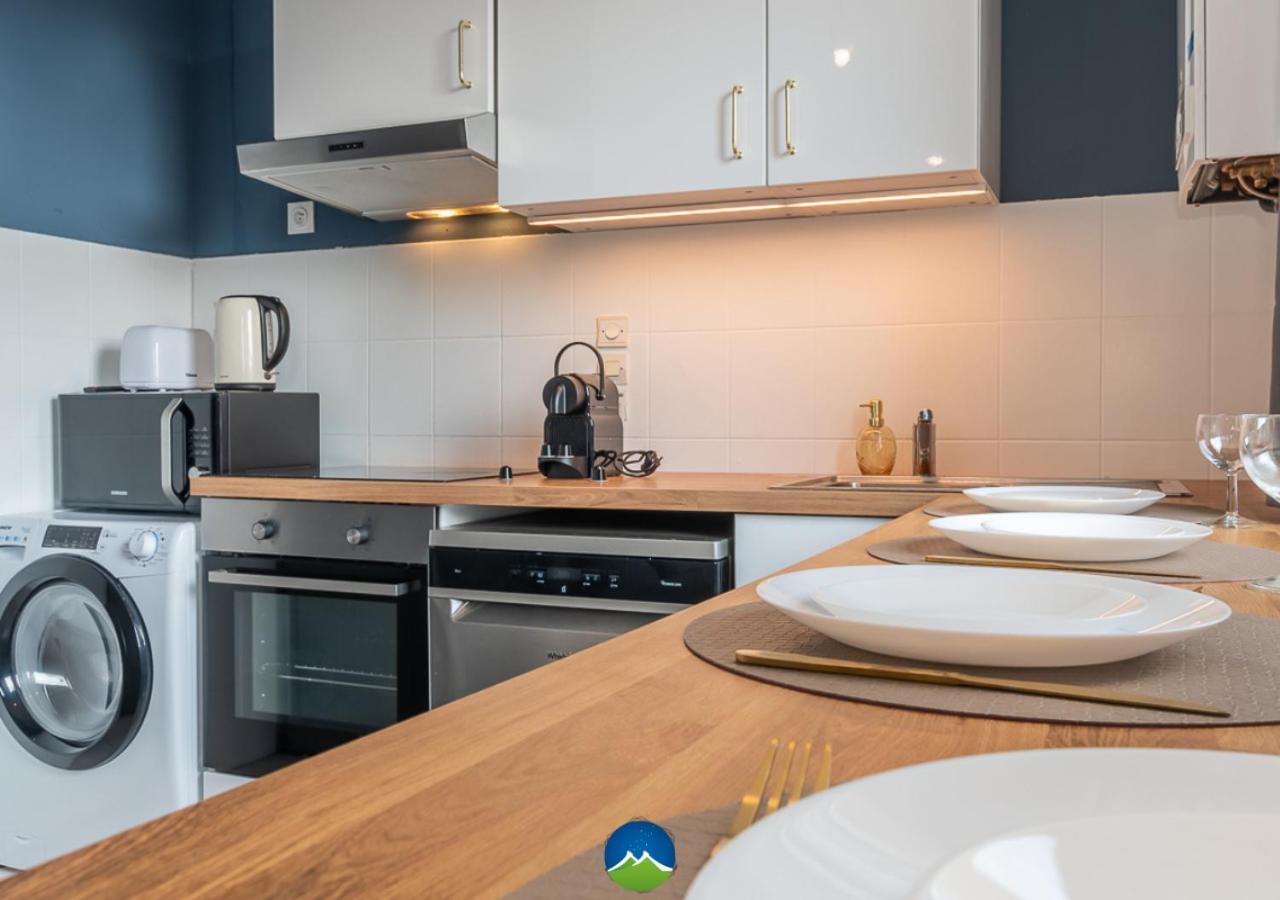 3 Appts - 3 A 7 Lits - Parfait 6 A 10 Pers - Max 26 Pers - 1 Immeuble - Convivialite, Rentabilite ------ English - 3 Apts - 3 To 7 Beds - Ideal For 6 To 10 Guests - Up To 26 - Same Building - Friendly, Flexible Hettange-Grande Exterior foto